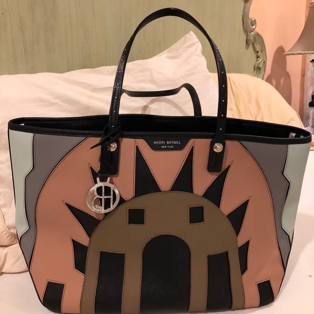 Authentic Henri Bendel bag 👜